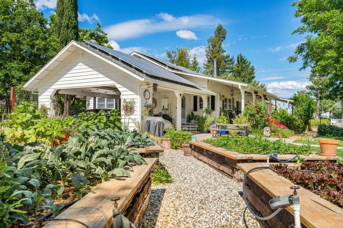 House in Esparto, California, United States 3 - 18127128