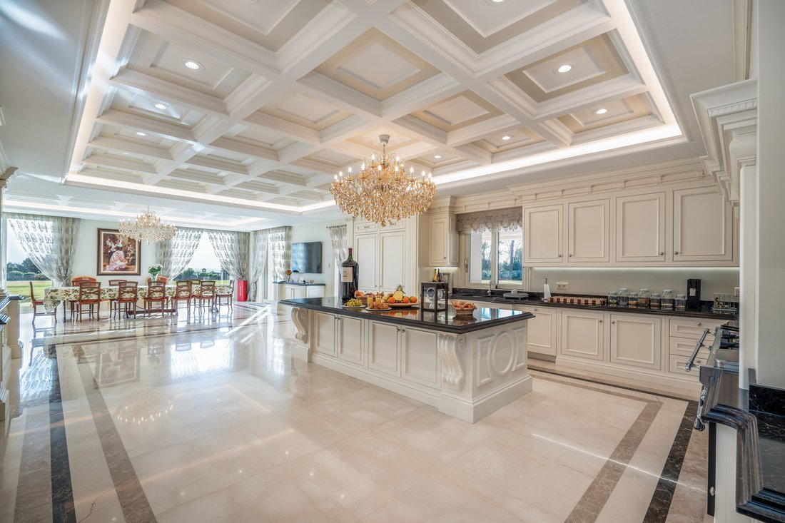Villa in Sierra Blanca, Marbella, Spain 5 - 18127004