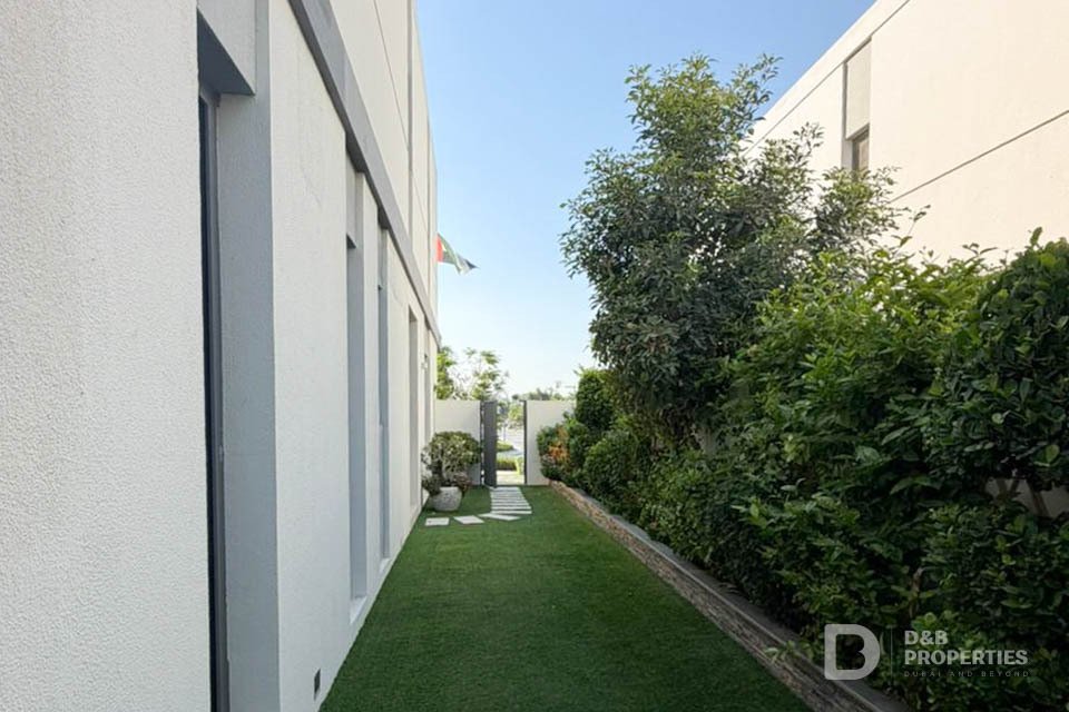 Townhouse in Tilal Al Ghaf, Dubai, United Arab Emirates 1 - 18127781