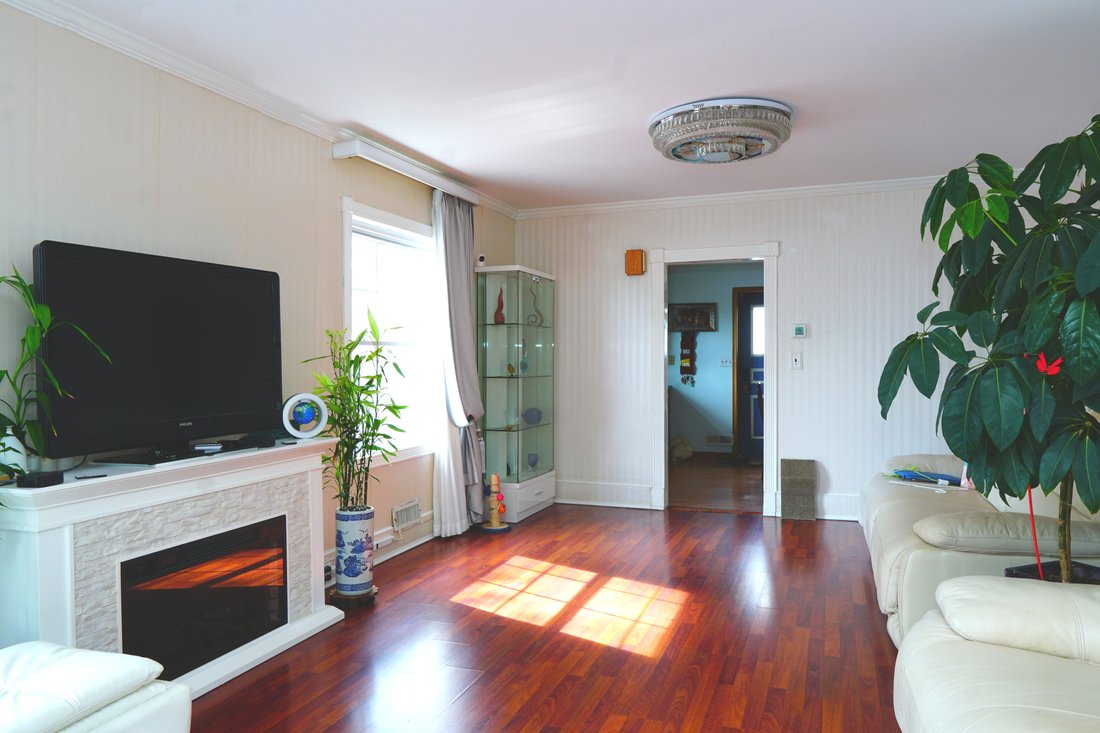 House in New York, New York, United States 4 - 18130288