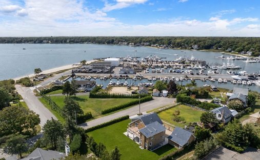 Hampton Bays, New York, United States 1