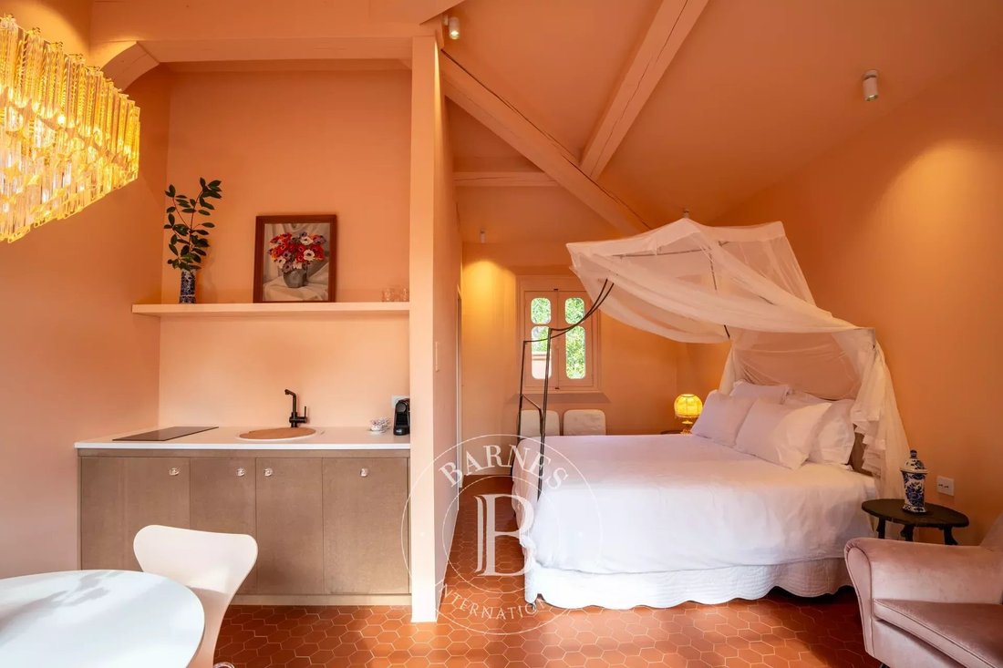 House in Zone Est Diffuse, Saint-Tropez, France 5 - 16661468