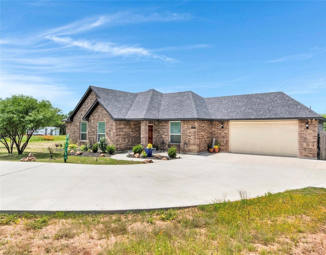 House in Buchanan Dam, Texas, United States 1 - 17773642
