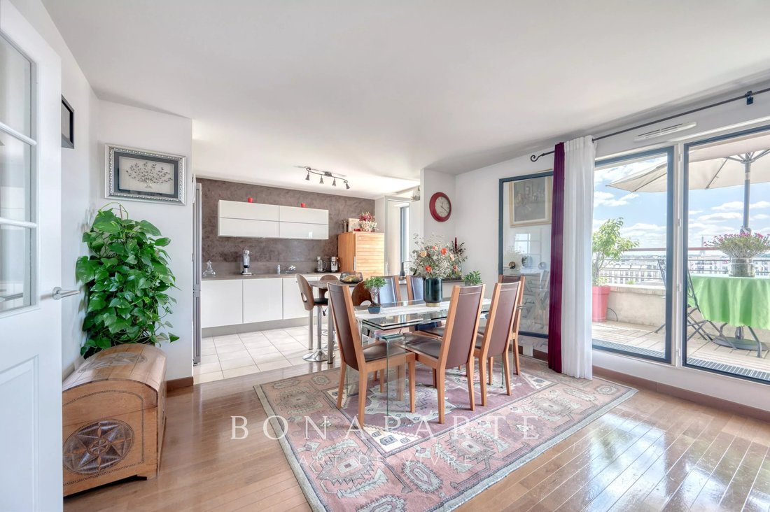 Apartment in Carnot Gambetta, Suresnes, France 4 - 18130377