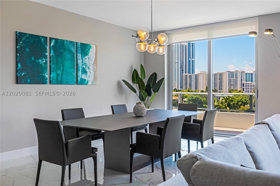 Condo in Sunny Isles Beach, Florida, United States 3 - 18132949