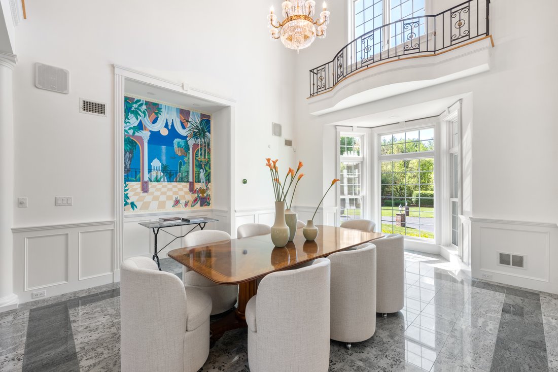 House in Weston, Massachusetts, United States 2 - 18129618