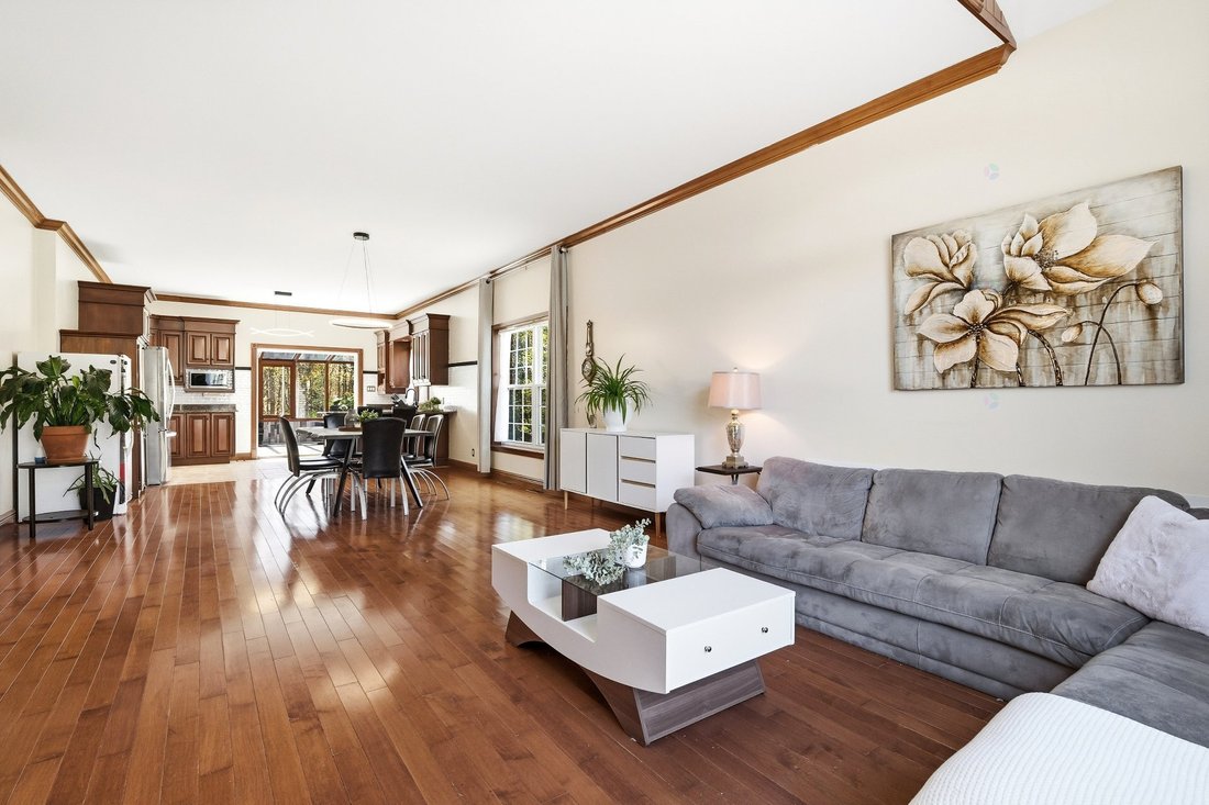 House in Granby, Quebec, Canada 4 - 18133329