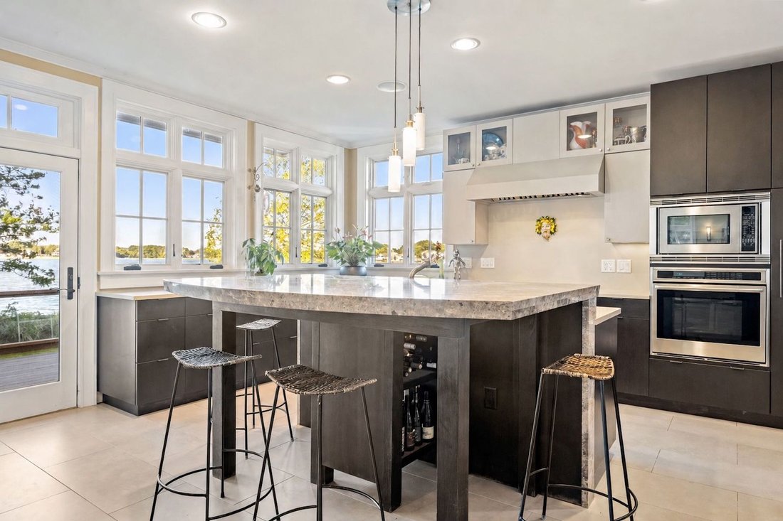House in Quincy, Massachusetts, United States 5 - 18130484