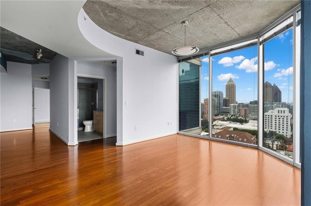 Condo in Atlanta, Georgia, United States 5 - 18132448