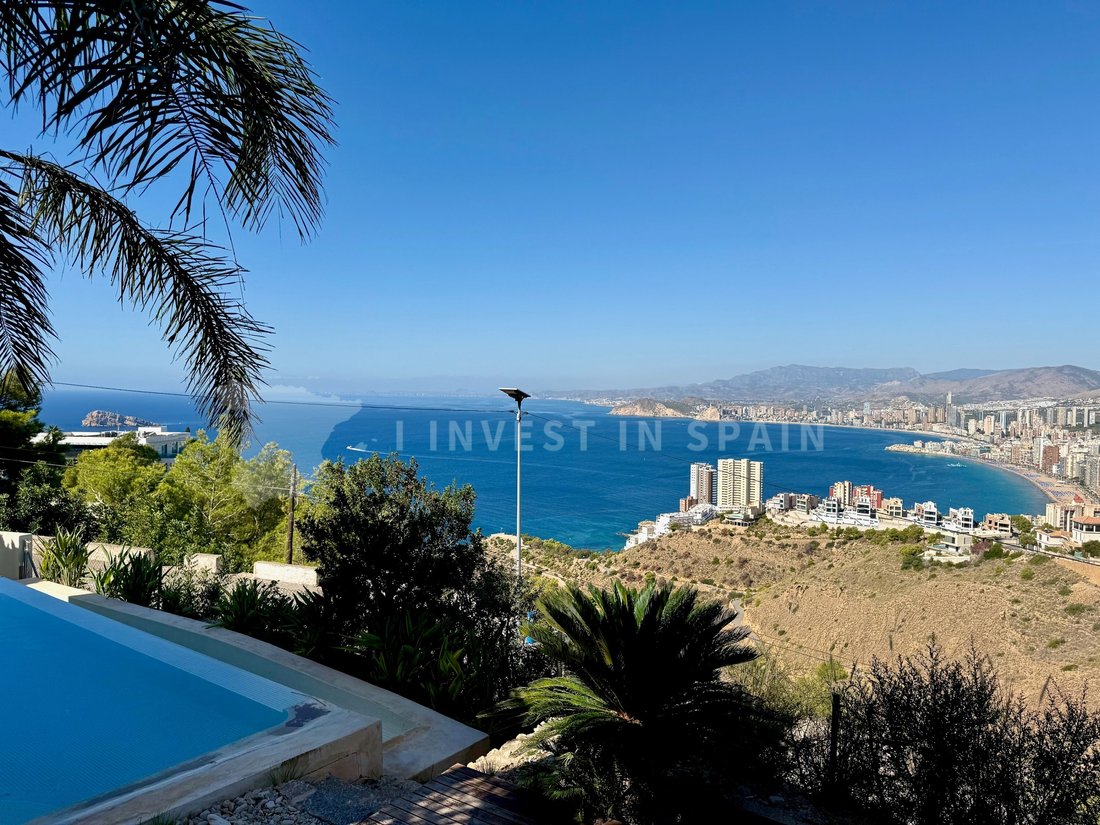Villa in Benidorm, Valencian Community, Spain 1 - 18133654