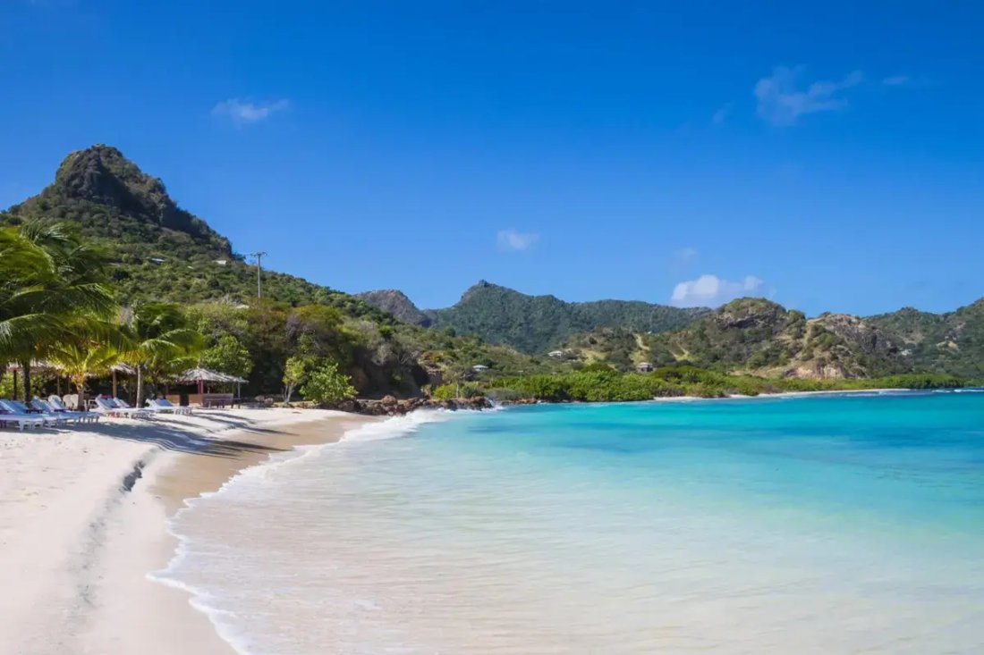 Land in Belmont Bay, Saint Vincent and the Grenadines 2 - 18127670