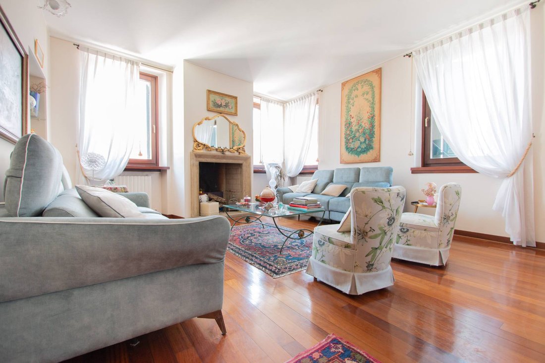 Apartment in Center, Verona, Veneto 4 - 18134337