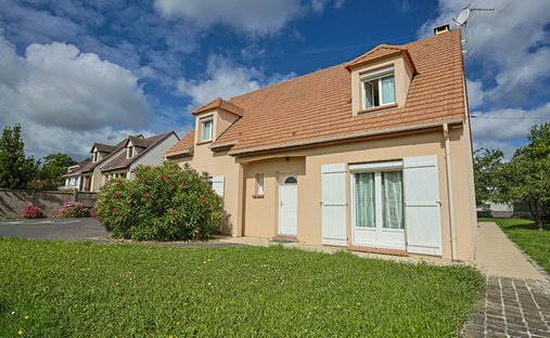 Villa in Saulx-les-Chartreux, Ile-de-France, France 1
