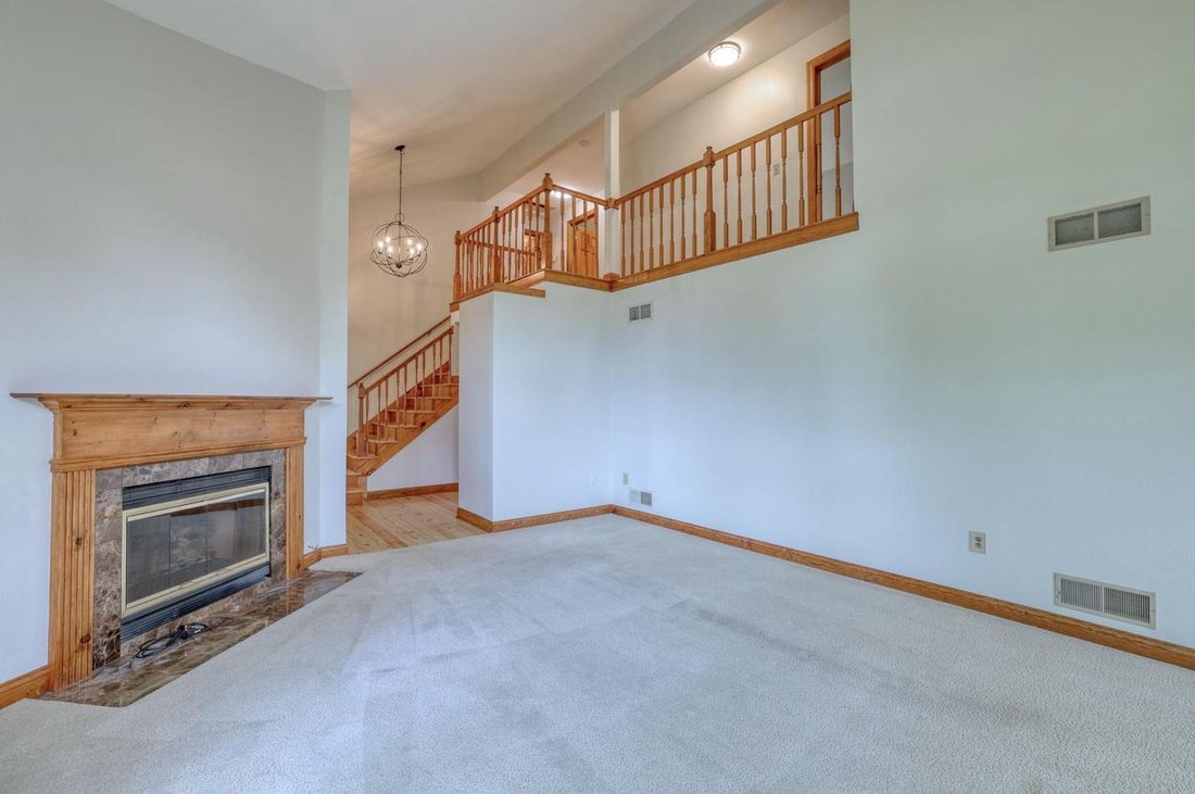 House in Hartland, Wisconsin, United States 4 - 18131977