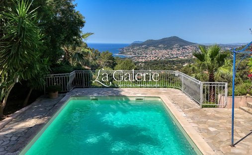 Villa in Centre Ville, Carqueiranne, Frankreich 1