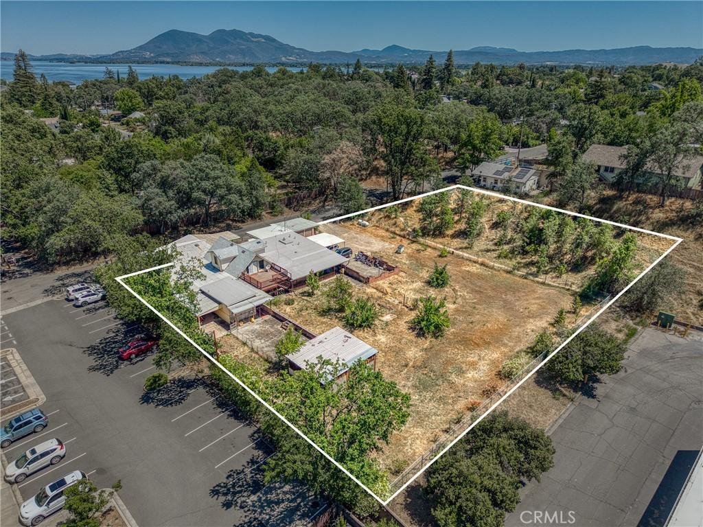 House in Lakeport, California, United States 4 - 18140015