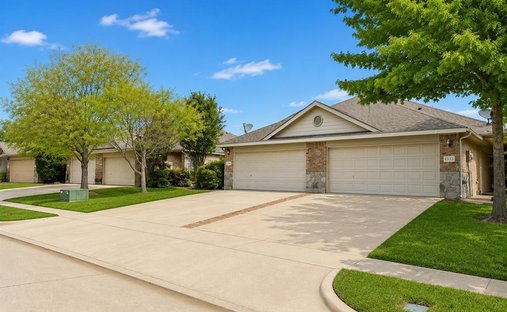 Apartment in Mansfield, Texas, United States 1