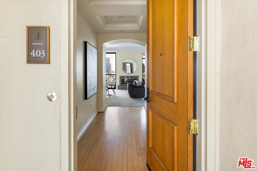 Condo in Los Angeles, California, United States 3 - 18132510