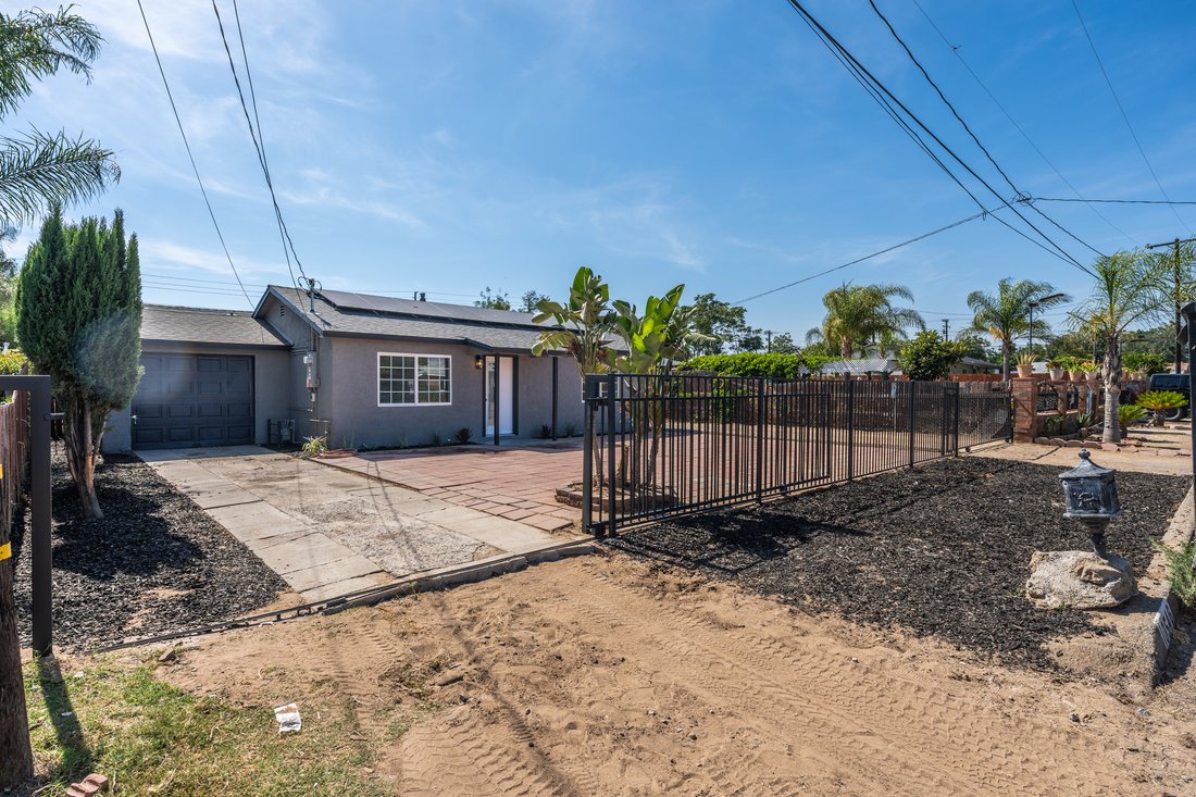 House in Bloomington, California, United States 3 - 18130173