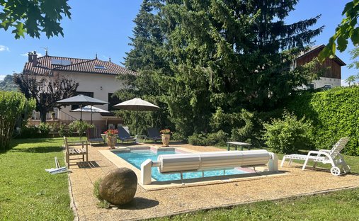 House in Centre, Saint-Marcellin, France 1