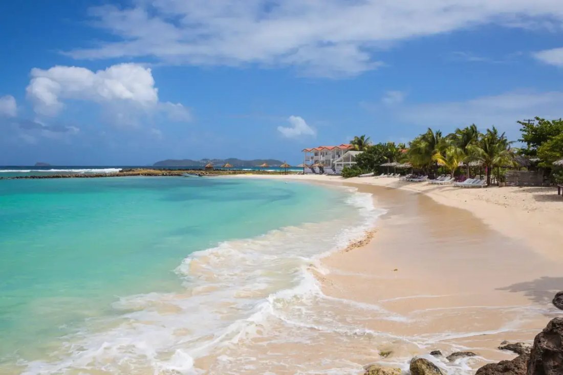 Land in Belmont Bay, Saint Vincent and the Grenadines 3 - 18127670