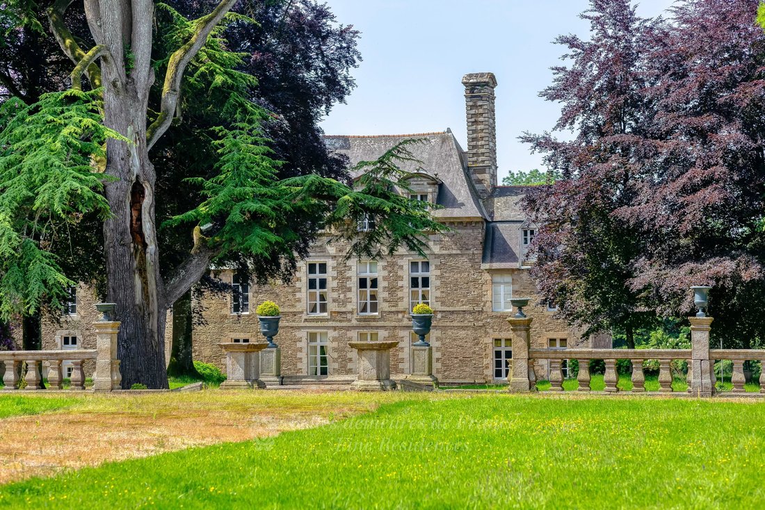 Castle in Saint-James, Normandy, France 3 - 16923453