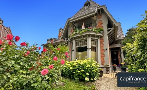 House in Nungesser-La Briquette-Faubourg de Cambrai, Valenciennes, France 1