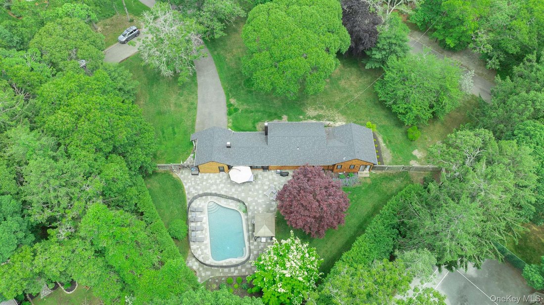 House in East Quogue, New York, United States 1 - 18127475