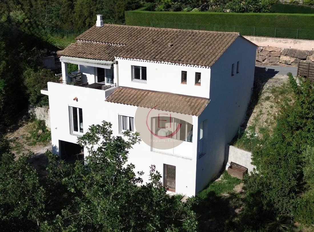 Villa in Les Adrets-de-l'Estérel, Provence-Alpes-Côte d'Azur, France 2 - 18129728