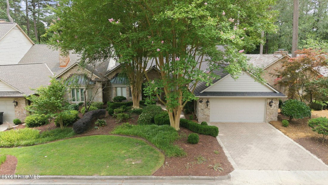 Townhouse in Greenville, North Carolina, United States 1 - 18131894
