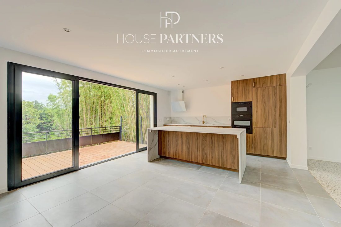 House in Chatou, Ile-de-France, France 3 - 18133666