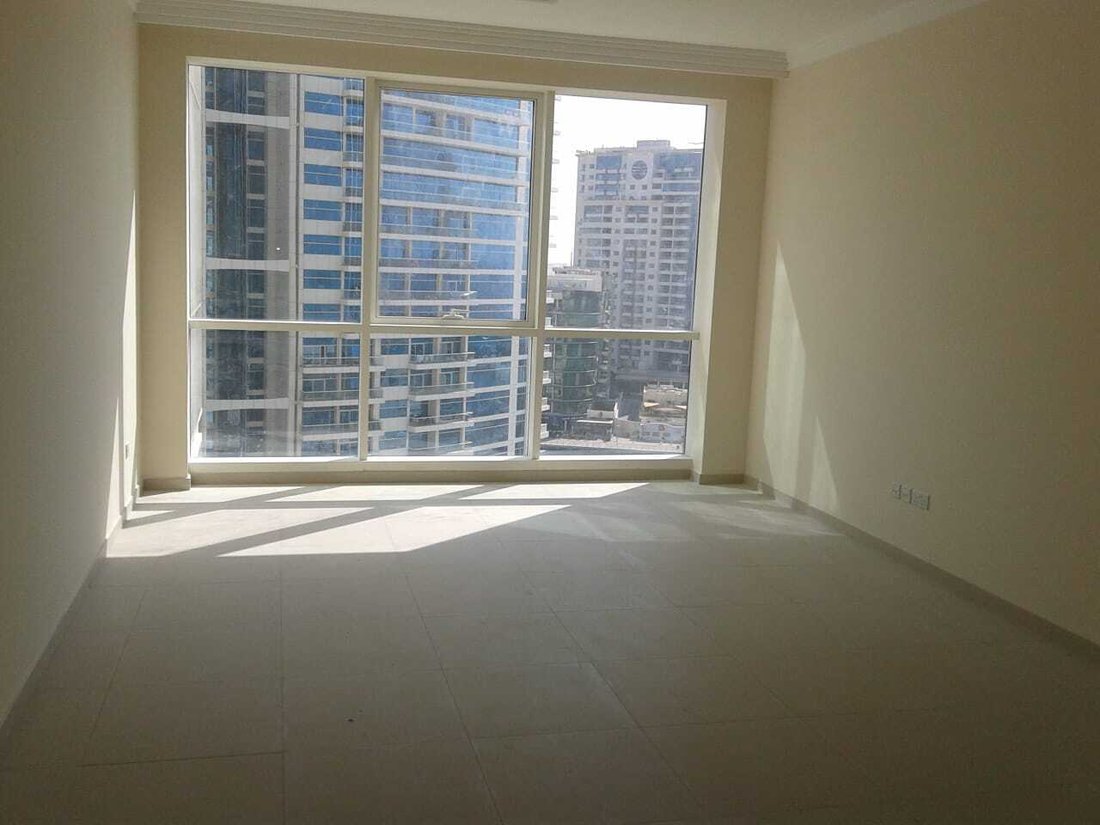 Apartment in Al Rigga, Dubai, United Arab Emirates 3 - 18130119