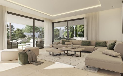 Villa in Elviria-Cabopino, Marbella, Spain 1