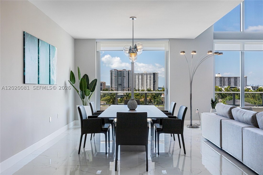 Condo in Sunny Isles Beach, Florida, United States 2 - 18132949