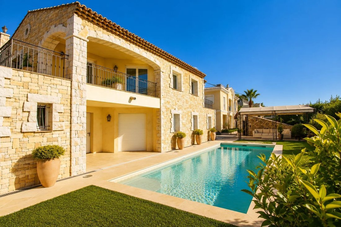 Villa in Èze, Provence-Alpes-Côte d'Azur, France 5 - 11168956
