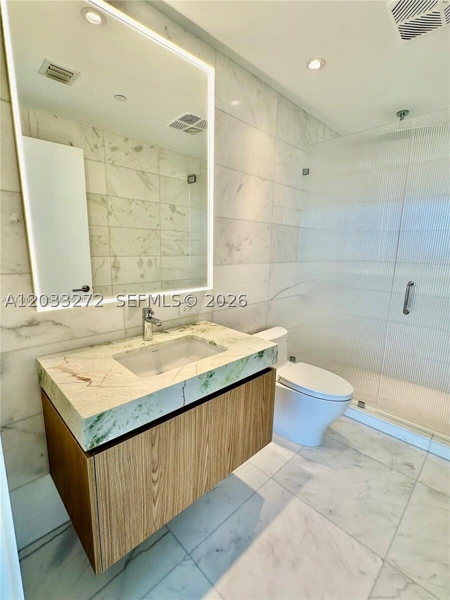 Condo in Miami Beach, Florida, United States 5 - 18128074