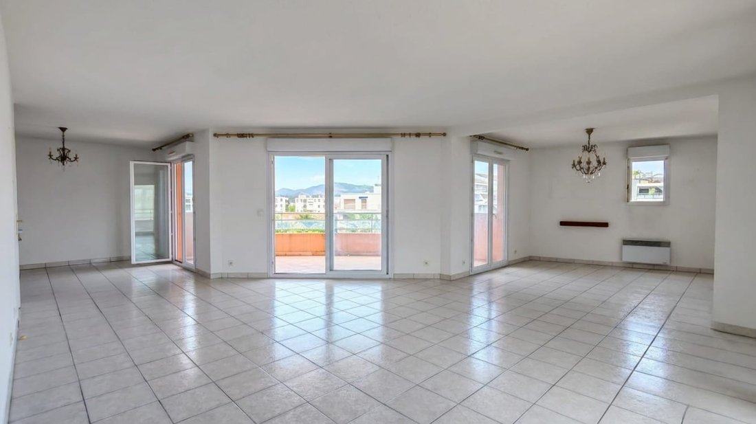 Apartment in Le Dramont-Agay-Anthéor-Le Trayas, Saint-Raphaël, France 2 - 18128188
