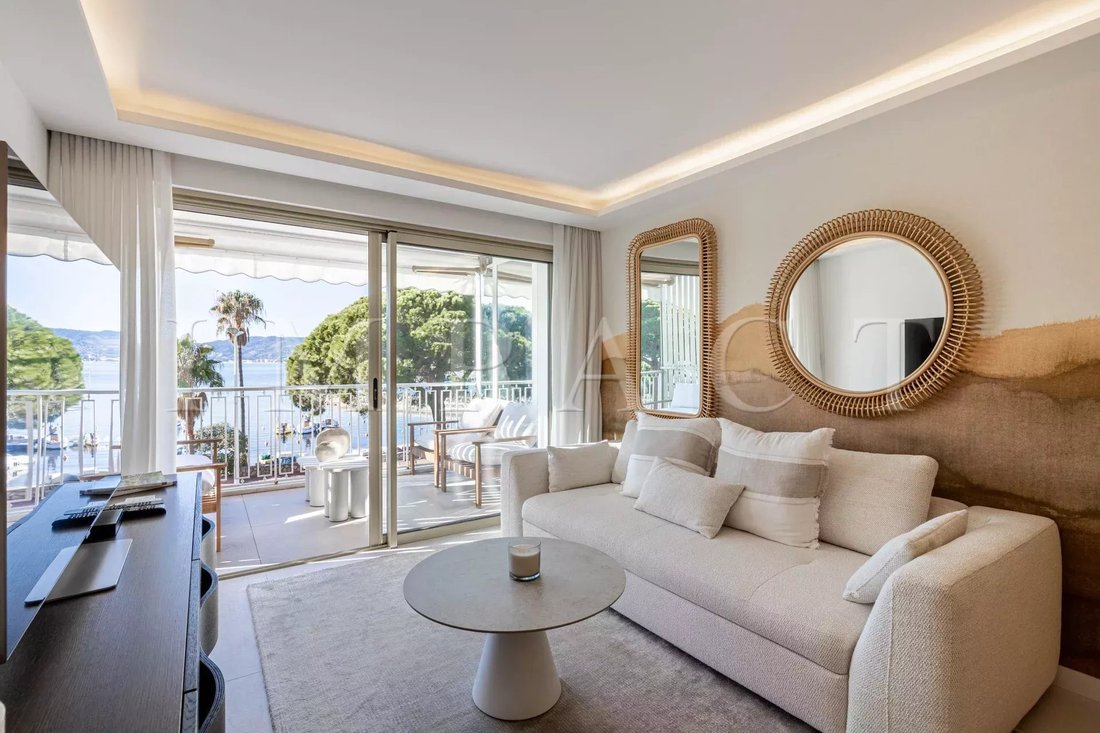 Apartment in French Riviera, Provence-Alpes-Côte d'Azur, France 1 - 18130285