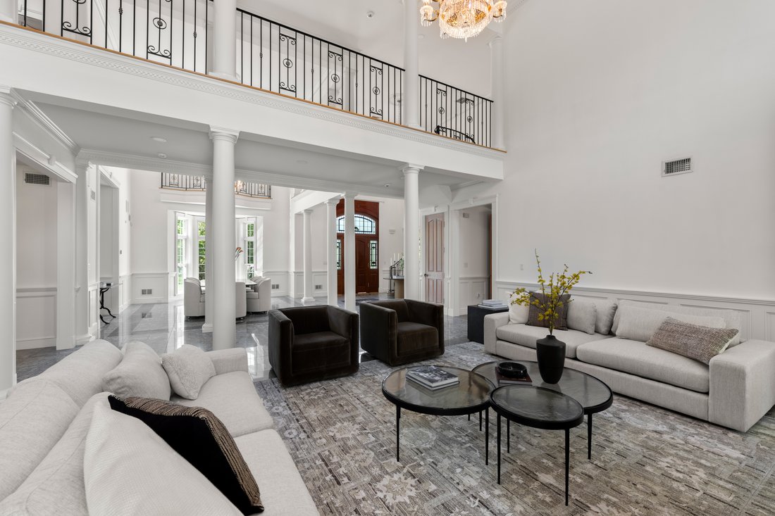 House in Weston, Massachusetts, United States 5 - 18129618