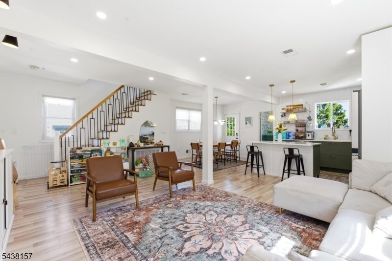 House in Woodbridge Township, New Jersey, United States 5 - 18129755