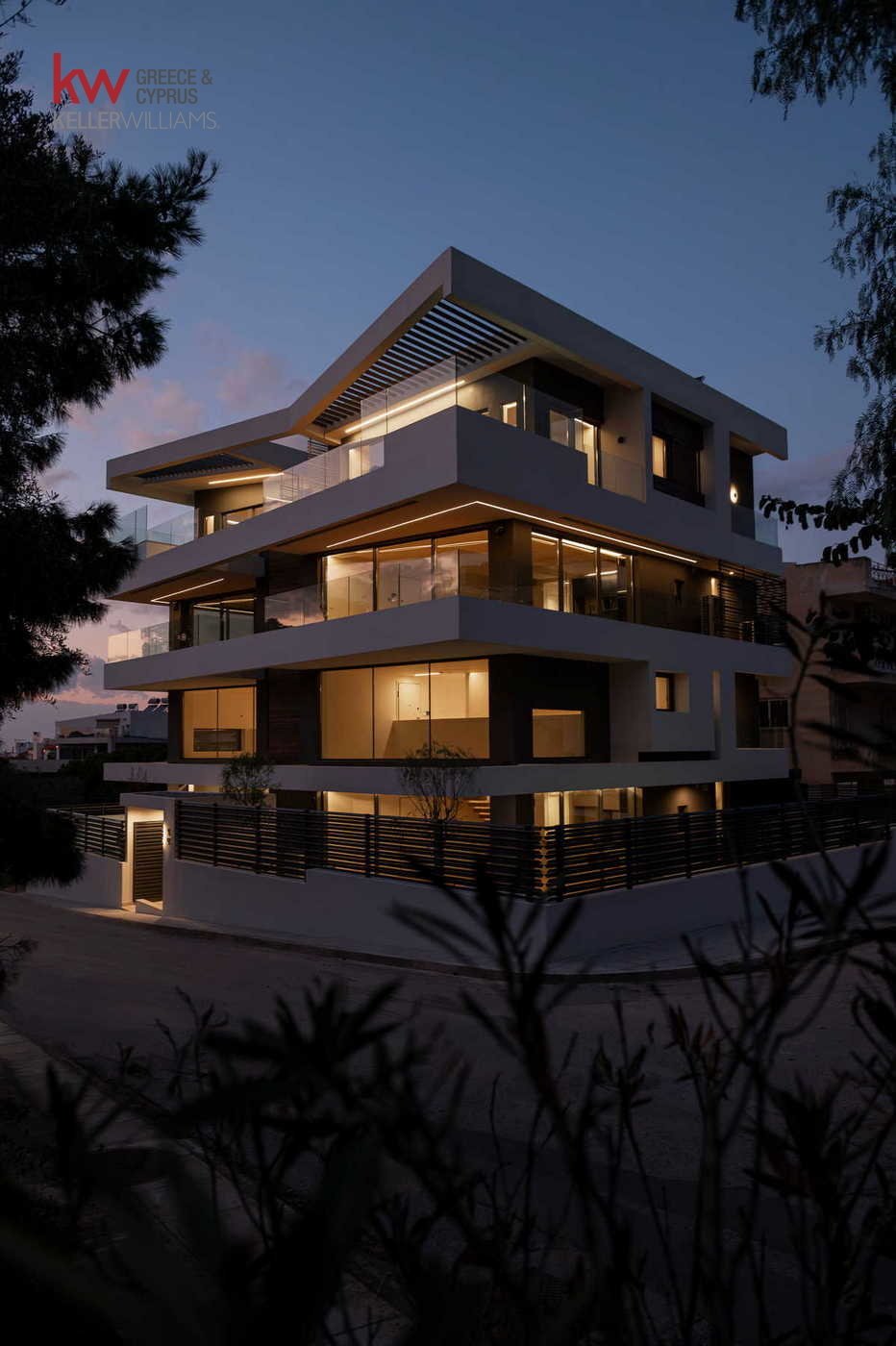 House in Vouliagmeni, Attica, Greece 2 - 18129683