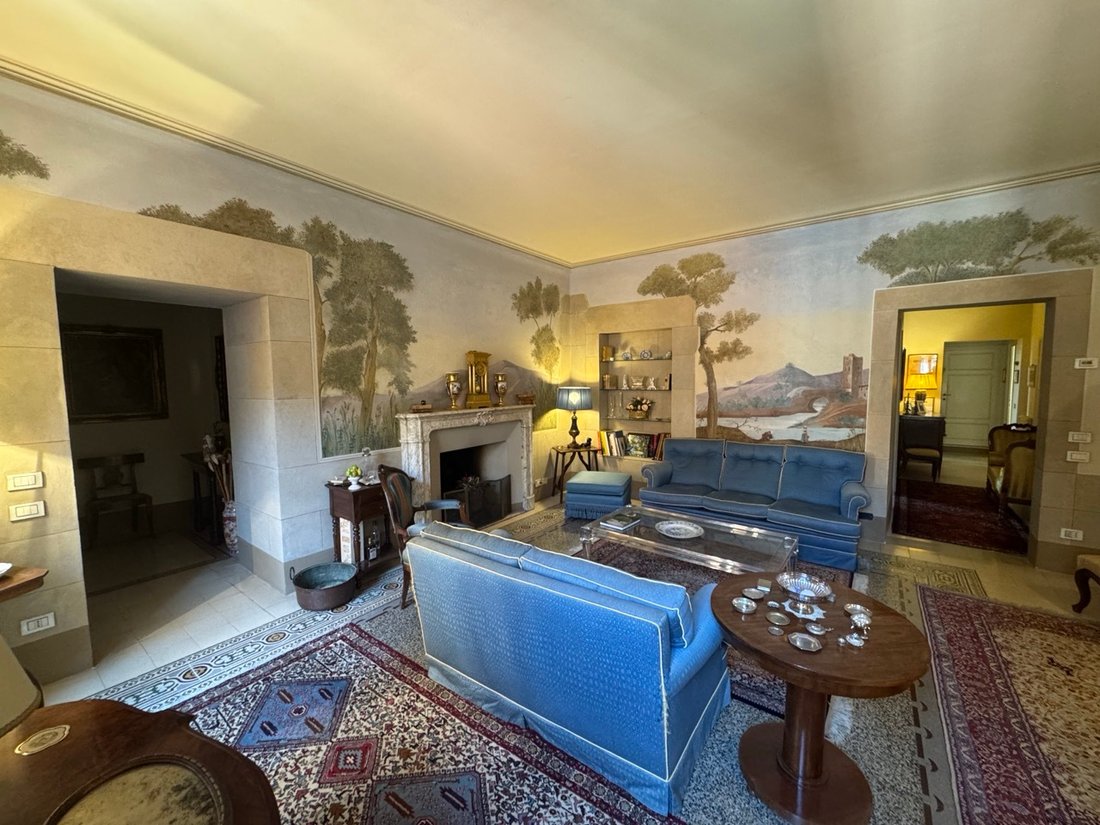 Apartment in Historic Center, Lucca, Tuscany 2 - 17808219