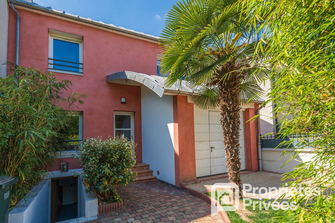 Villa in Percy Schneider, Clamart, France 1 - 18130557