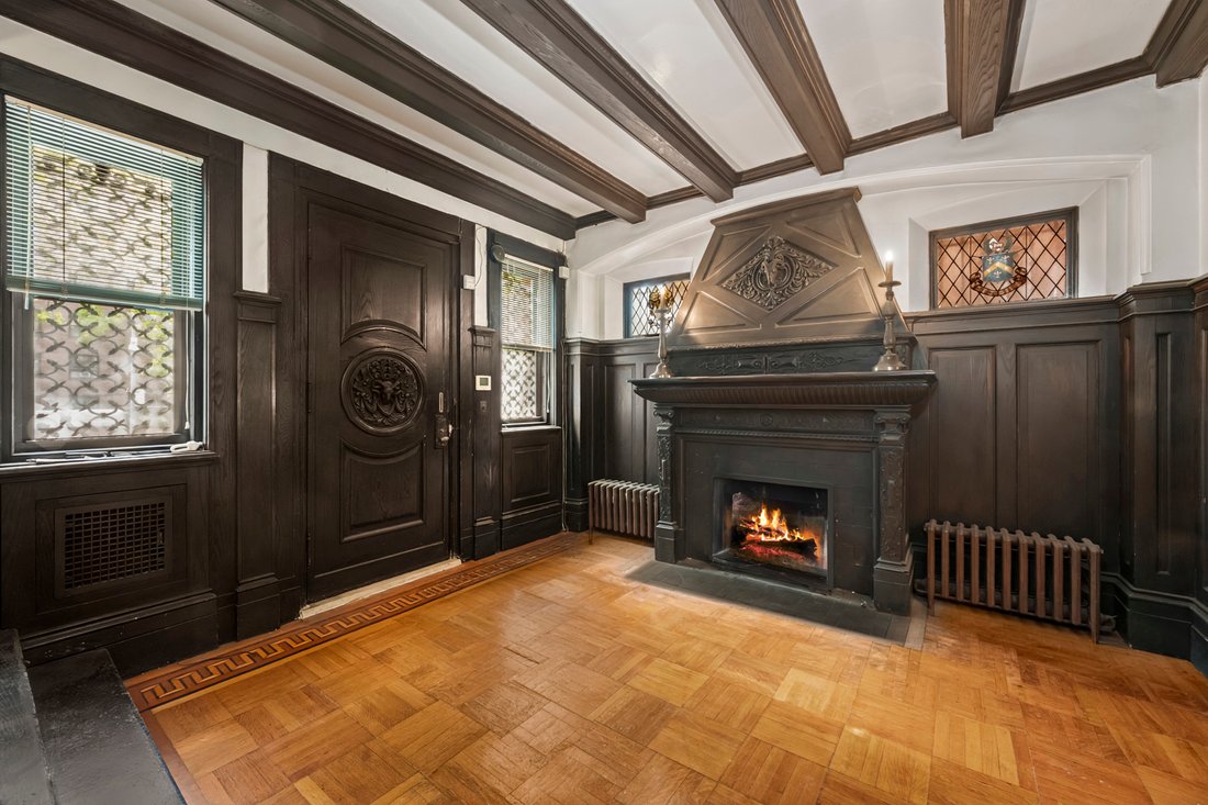 House in New York, New York, United States 5 - 18130303