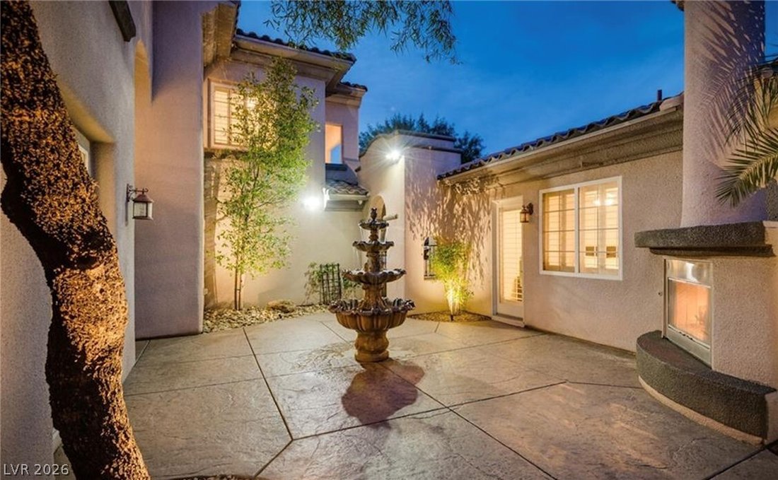 House in Las Vegas, Nevada, United States 3 - 17816370