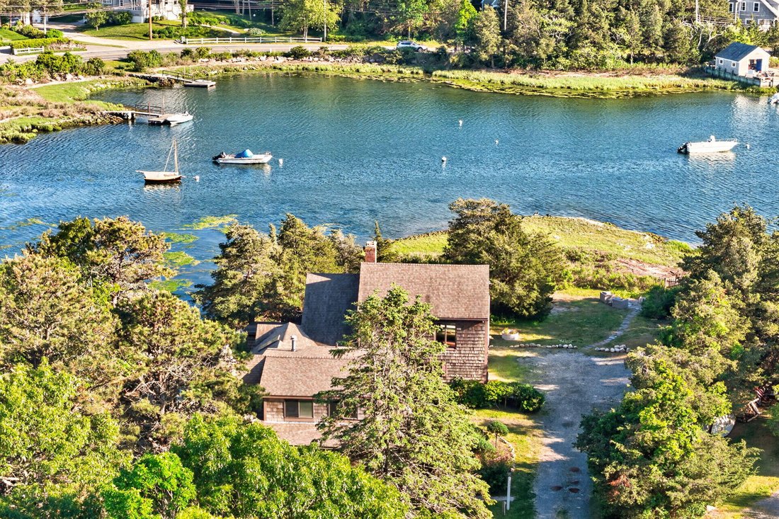 House in Falmouth, Massachusetts, United States 2 - 17338225