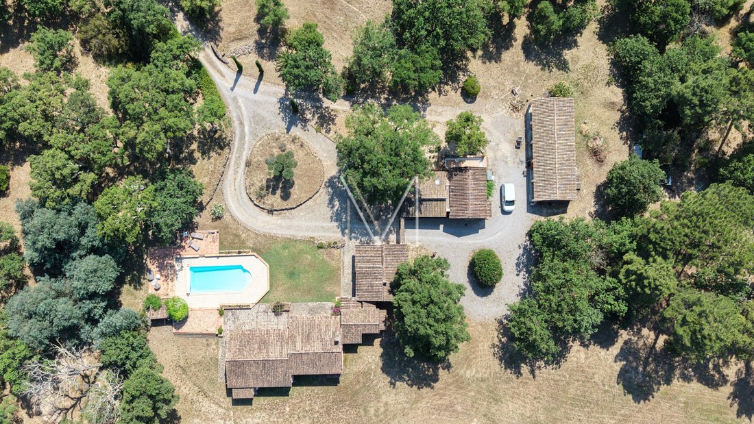 Finca en Le Plan-de-la-Tour, Provenza-Alpes-Costa Azul, Francia 5 - 16368958