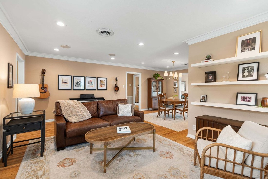 House in Houston, Texas, United States 3 - 18112079