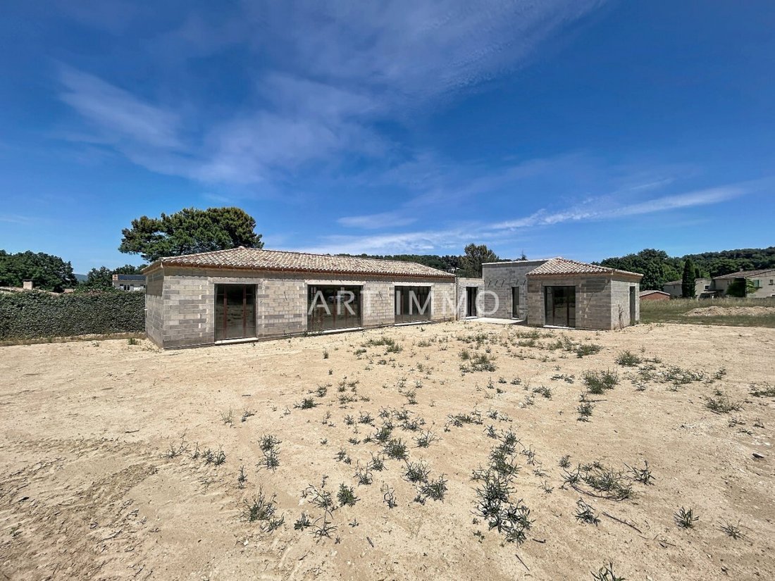 House in Oppède, Provence-Alpes-Côte d'Azur, France 1 - 15494958