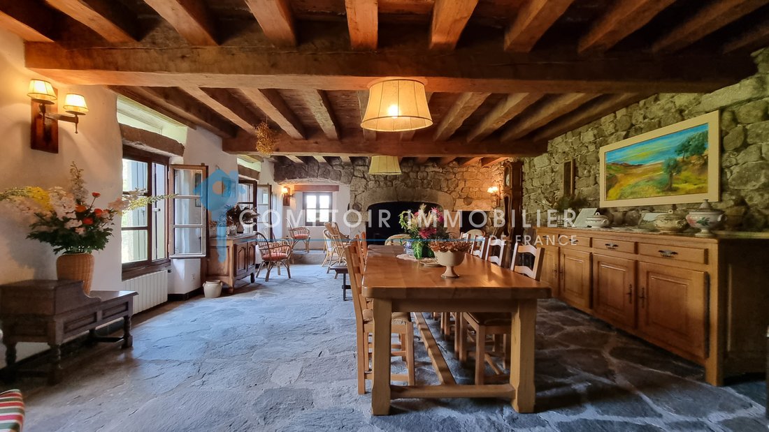 Château à Coucouron, Auvergne-Rhône-Alpes, France 2 - 18133361